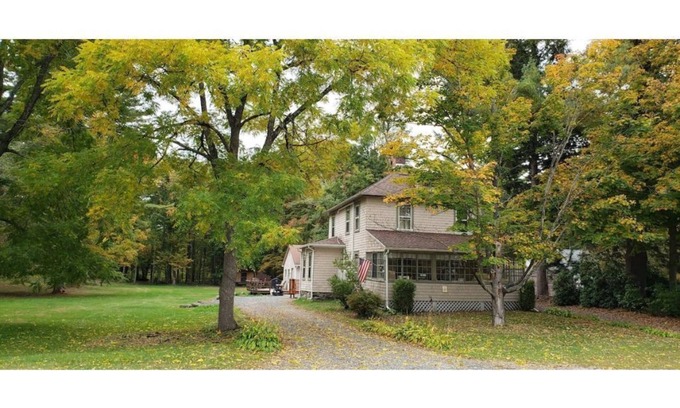 Sheffield Casa | COME STAY AT THE SHEFFIELD CHALET!