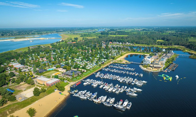 Leuken Casa | Comfort 4-person water house in the holiday park Landal Marina Resort Well