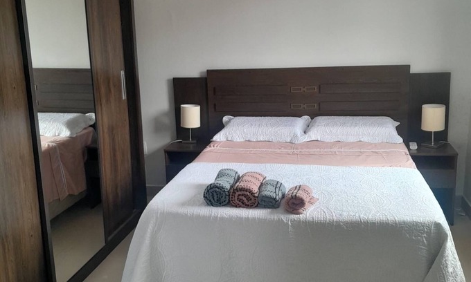 Sao Jose Casa | Comfort and Style Master Ebony I