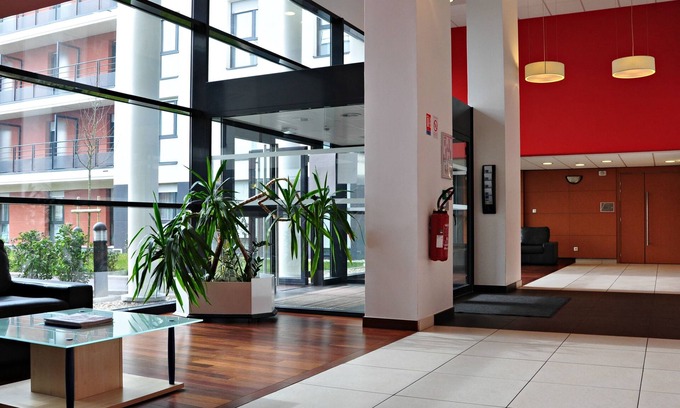 Saint-Cyr-l'Ecole Apartamento | Comfort Aparthotel Versailles Saint Cyr l'Ecole