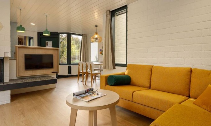 Grote-Brogel Casa | Comfort Cottage by Interhome