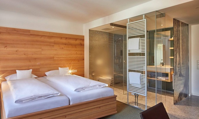 Elzach Apartamento | Comfort double room, 27 sqm, max. 2 persons