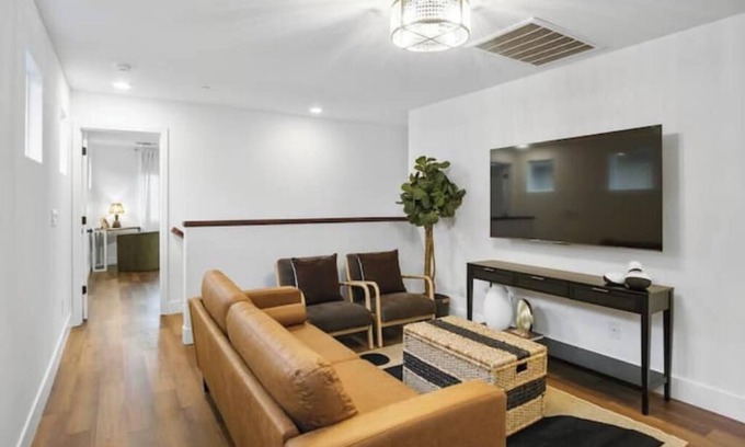 Natomas Creek Casa | Comfort & Elegance: Sacramento Edition