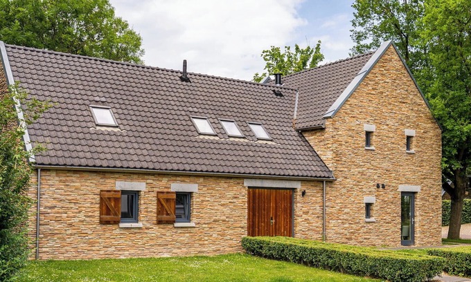 Maastricht Casa | Comfort house - 10 bedrooms / 4 bathrooms