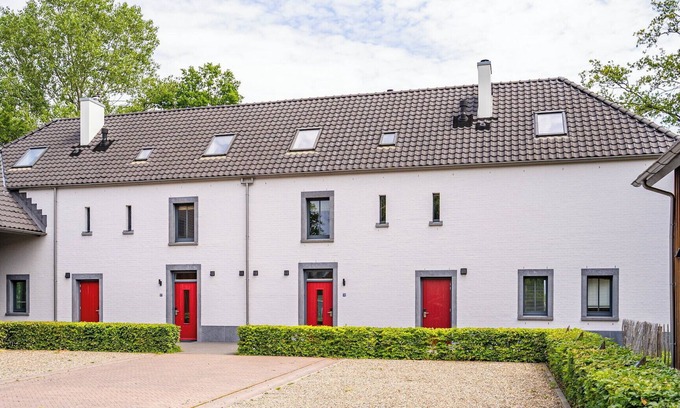 Maastricht Cabaña | Comfort house - 7 bedrooms / 4 bathrooms