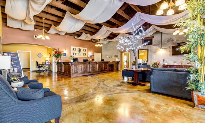 Westmont Hotel | Comfort Inn Pomona near Fairplex