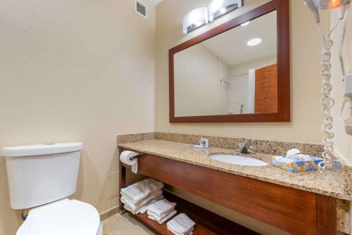 Michigan City Hotel | Comfort Inn & Suites