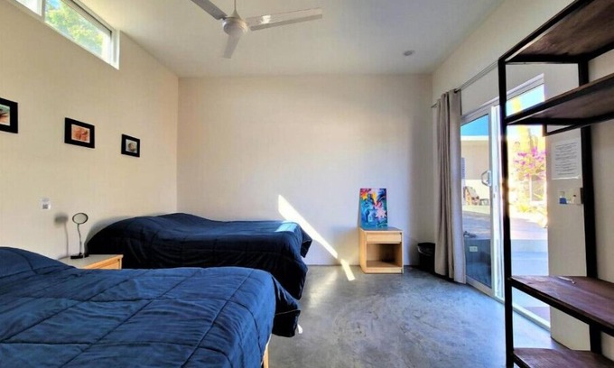 La Ventana Apartamento | Comfort Queen Room #1 with Two Queen Beds