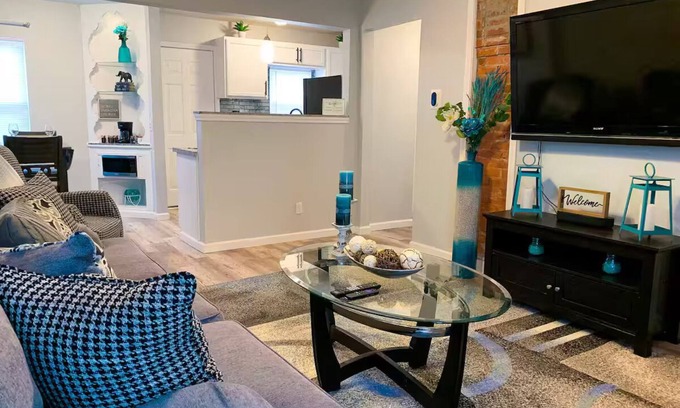 Wichita Apartamento | Comfort stay, with Luxe feel. Come pamper yourself