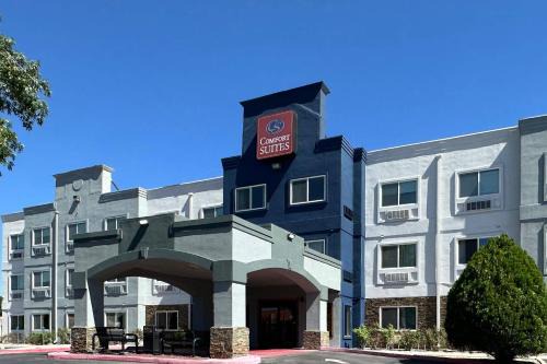 Northeast Heights Hotel | Comfort Suites Albuquerque-North Journal Center