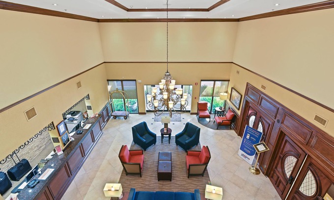 Ludlam Hotel | Comfort Suites Miami - Kendall