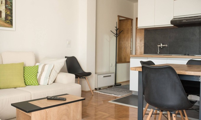 Grbavica Apartamento | Comfort, sweet and cosy apartman, 2 km from city center!