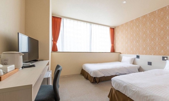 Higashishinsaibashi Hotel | Comfort Twin room only plan twoperson trip / Osaka Ōsaka