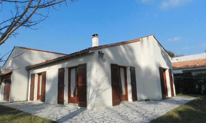 Le Grand-Village-Plage Casa | Casa Confortable con Jardín Privado, Terraza y Garaje – Cerca de Playas y Comercios en Saint-Trojan