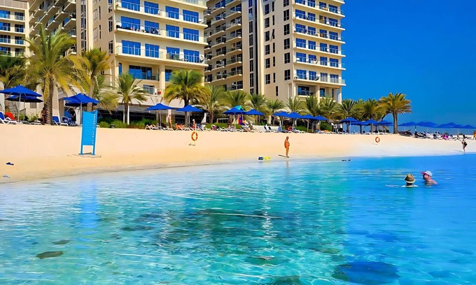 Ras Al Khaimah Apartamento | Comfortable 1-Bedroom Vacation Apartment Affordable Beachfront Holiday Island