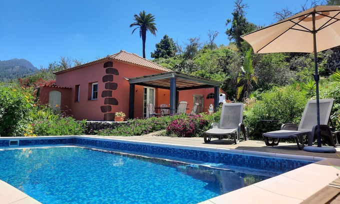 Tijarafe Casa | Cómoda casa de ensueño en fantástica ubicación aislada en el lado oeste soleado