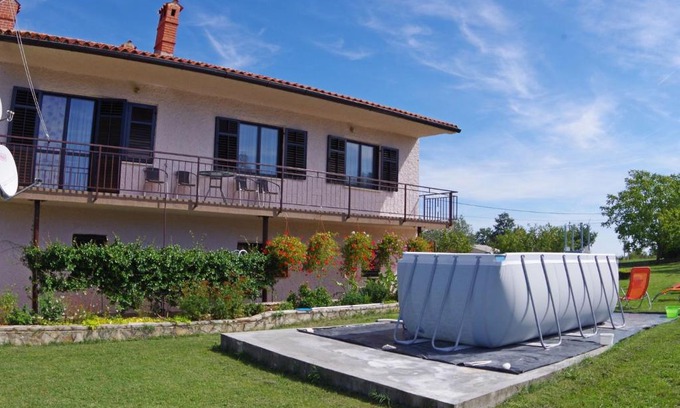 Sajini Apartamento | Comfortable and quiet apartment in Istria with privacy