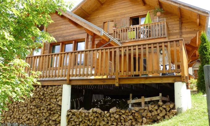 Forville Apartamento | Cómodo apartamento en chalet, ideal para esquiadores, excursionistas y ciclistas.