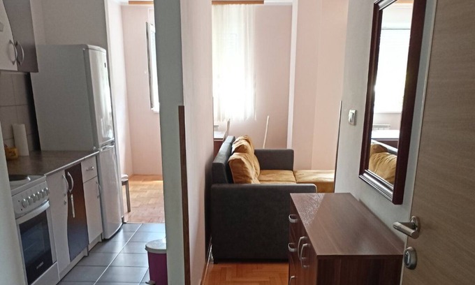 Vozdovac Apartamento | Comfortable apartment in a quiet part of town