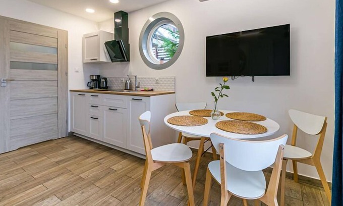 Niechorze Apartamento | Cómodo apartamento con aire acondicionado, piscina, sauna, Niechorze