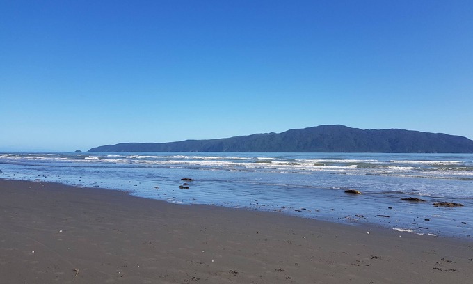 Paraparaumu Beach Casa | Comfortable beach house 200 meters from Paraparaumu beach