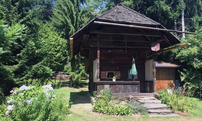 Krumpendorf am Woerther See Cabina | mimosa y acogedora cabaña de troncos para 2 con jardín cerca del lago, se admiten perros