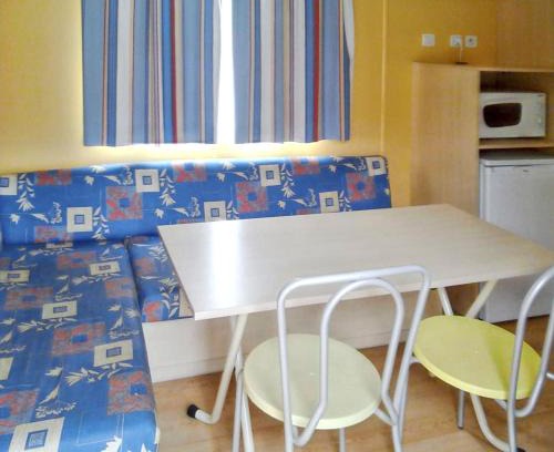 Burinhosa Casa | Comfortable Bungalow Near Pataias with Shared Pool