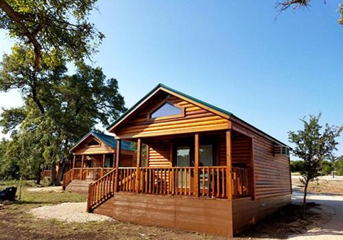 Pipe Creek Casa | Comfortable Cabin Rental with Pool Access near San Antonio, Texas