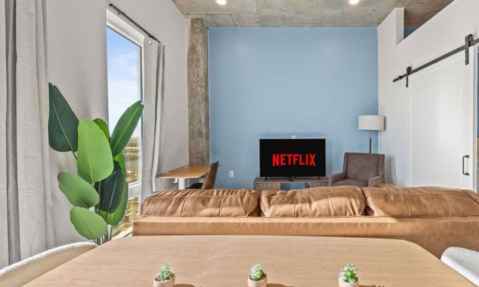 Channel District Apartamento | Comfortable Channelside 1BR w/ Great Perks