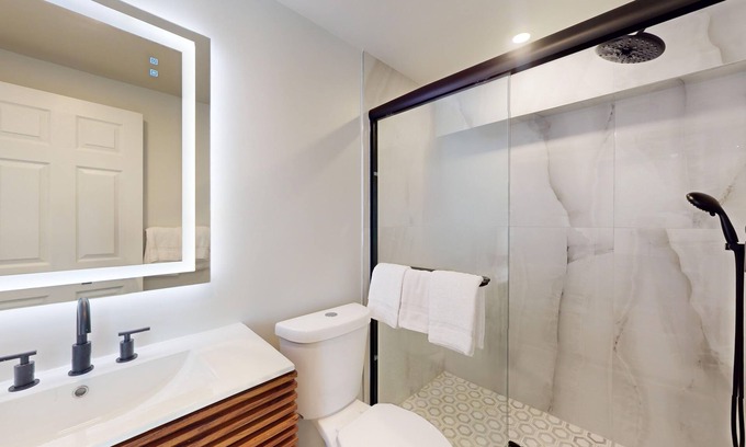 Cape May Hotel | Comfortable Coastal Retreat with Two Queen Beds & Sleeper Sofa - Suite Room