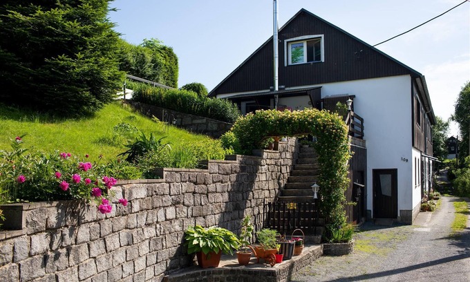 Krumhermsdorf Apartamento | Comfortable, quiet and well-kept vacation apartment, idyllic countryside