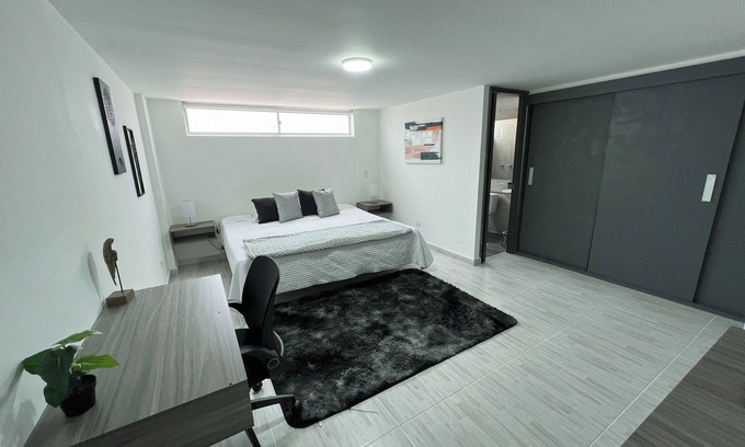 La Castellana Apartamento | Comfortable Family Stay in Medellín – 3-Bedroom Laureles Apartment with Balcony