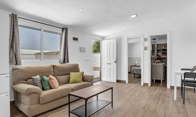 Barbate Casa | Cómodo apartamento vacacional "Loft Rural" con terraza