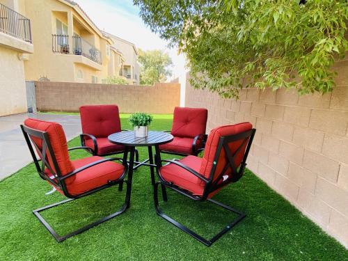 Enterprise Villa | comfortable house/3 storynear airportcasino outlet