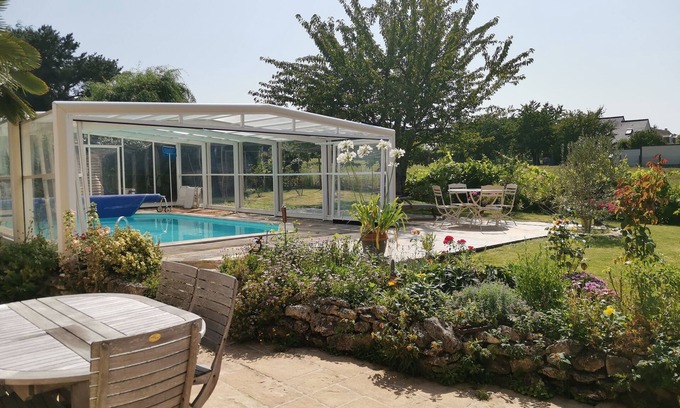 Amboise Casa | Comfortable house with swimming pool in season for 8 people close to all amenities