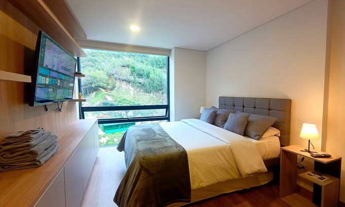 Usaquen Casa | AH/ Loft vista Natural, Wifi 350 Mg, Bogotá Norte