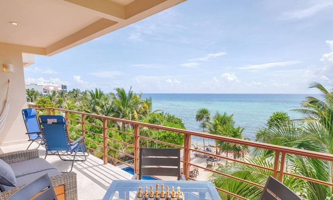 Akumal Condominio | ¡Moderno, justo en la playa y con impresionantes vistas!