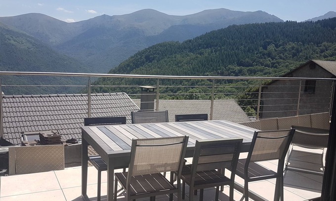 Lercoul Casa | Cómoda casa de montaña a 1200m de altitud.