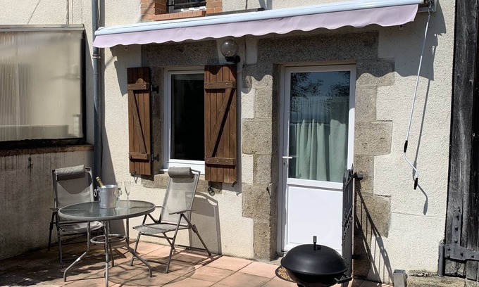 Trois-Fonds Apartamento | Comfortable Quaint Studio Apartment, in Rural Location