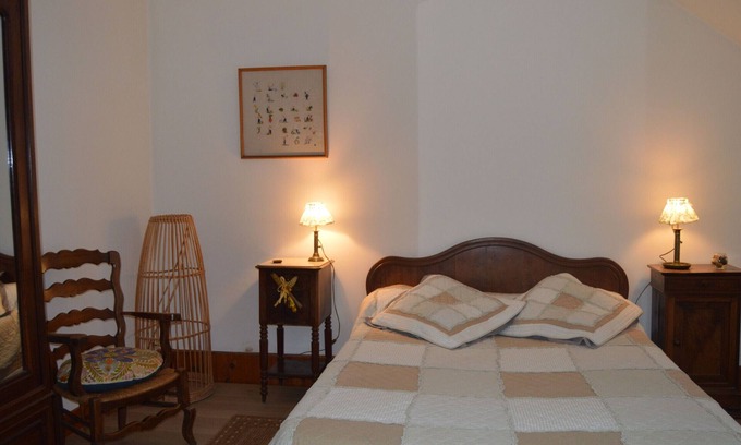 Montchevrier Cama Y Desayuno | Habitaciones acogedoras en una granja en el corazón de Berry