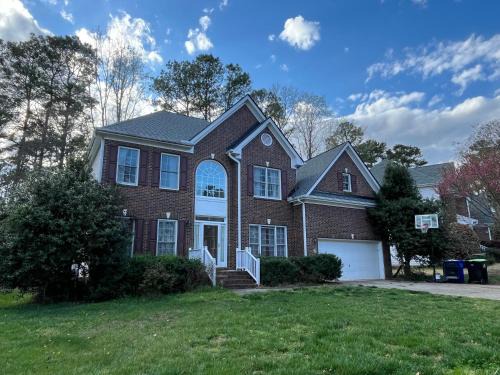 Chapel Hill Casa | Comfortable Rooms in A Single Family House in Chapel Hill near UNC Duke RTP