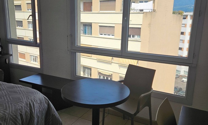 Annemasse Apartamento | Comfortable studio