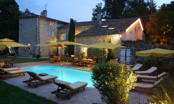 Forcalquier Casa | Comfortable studio in Provencal farmhouse with pool & spa