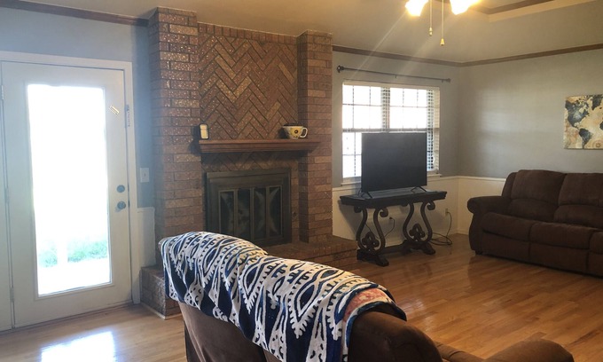 Amarillo Casa | Comfortable Three Bedroom Home