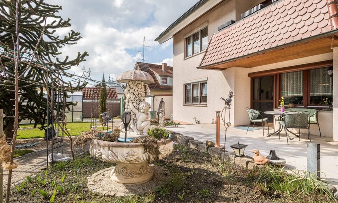Eriskirch Apartamento | Comfortable Vacation Apartment in Eriskirch with Wi-Fi & Terrace; Parking Available