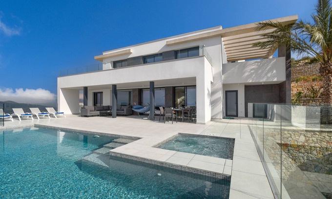 Cumbre del Sol Villa | Villa confortable en Benitachell, Costa Blanca, España con piscina climatizada para 8 personas