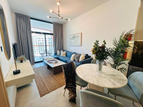Jadaf Apartamento | Comfy 1br In Al Jaddaf Balcony Parking