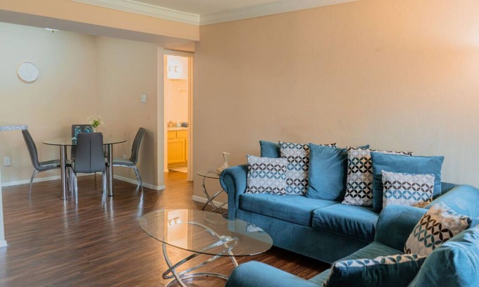 Astrodome Apartamento | Comfy 2Bed/2Bath by Medical Center & NRG Stadium