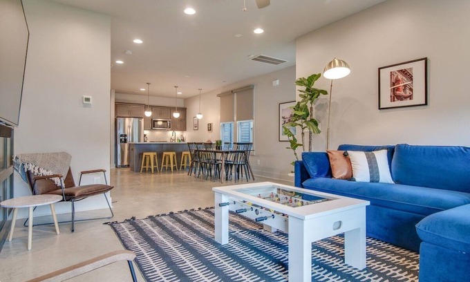 Greenwood Casa | Comfy East Nashville Home for 10