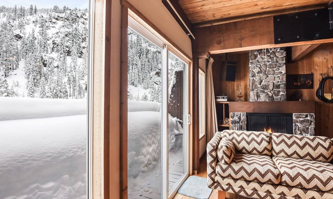 Olympic Valley Casa | Comfy Alpine Meadows | Endless fun